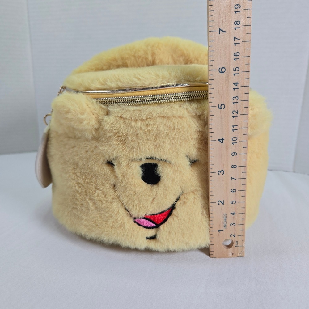 Disney Winnie The Pooh Hunny Pot Plush Fuzzy Round Makeup Case Bag Hot Topic NWT - Picture 6 of 9
